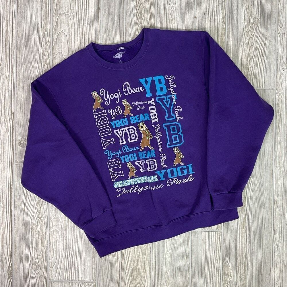 Vintage Hanna Barbera Collection Women's Large Yogi Bear Park Yellowstone Sweate